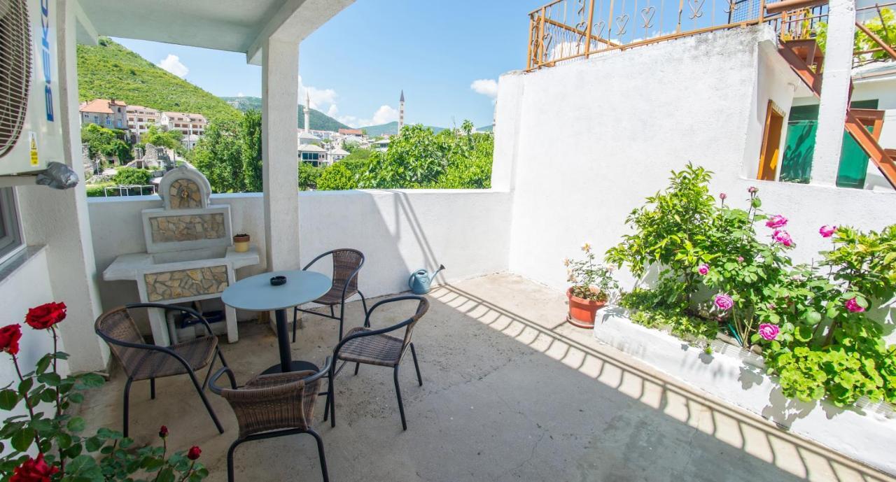 Next To The Old Bridge Apartments Mostar Exterior photo